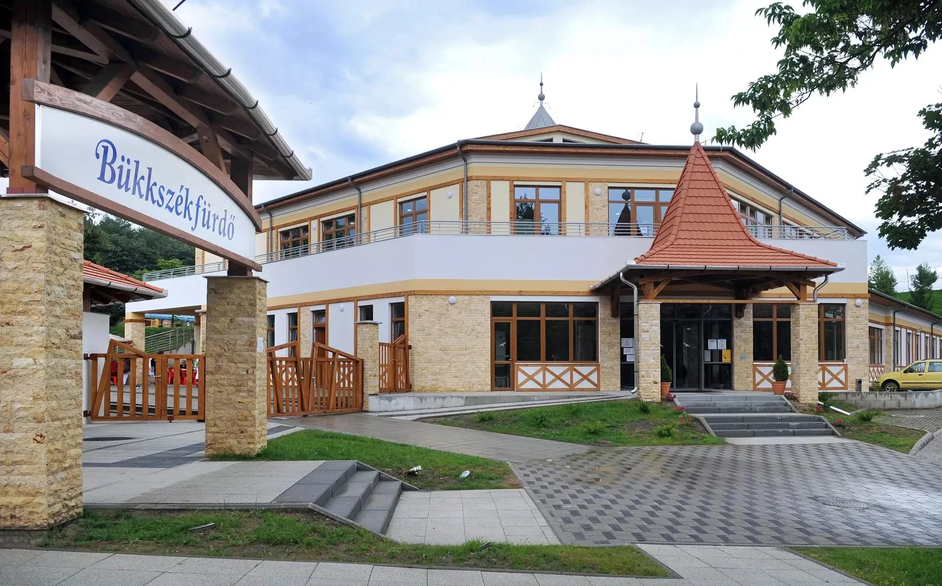 SALVUS gyógyvíz, összetételét tekintve a világon egyedülálló, igen magas összes oldott anyag tartalmú gyógyvíz